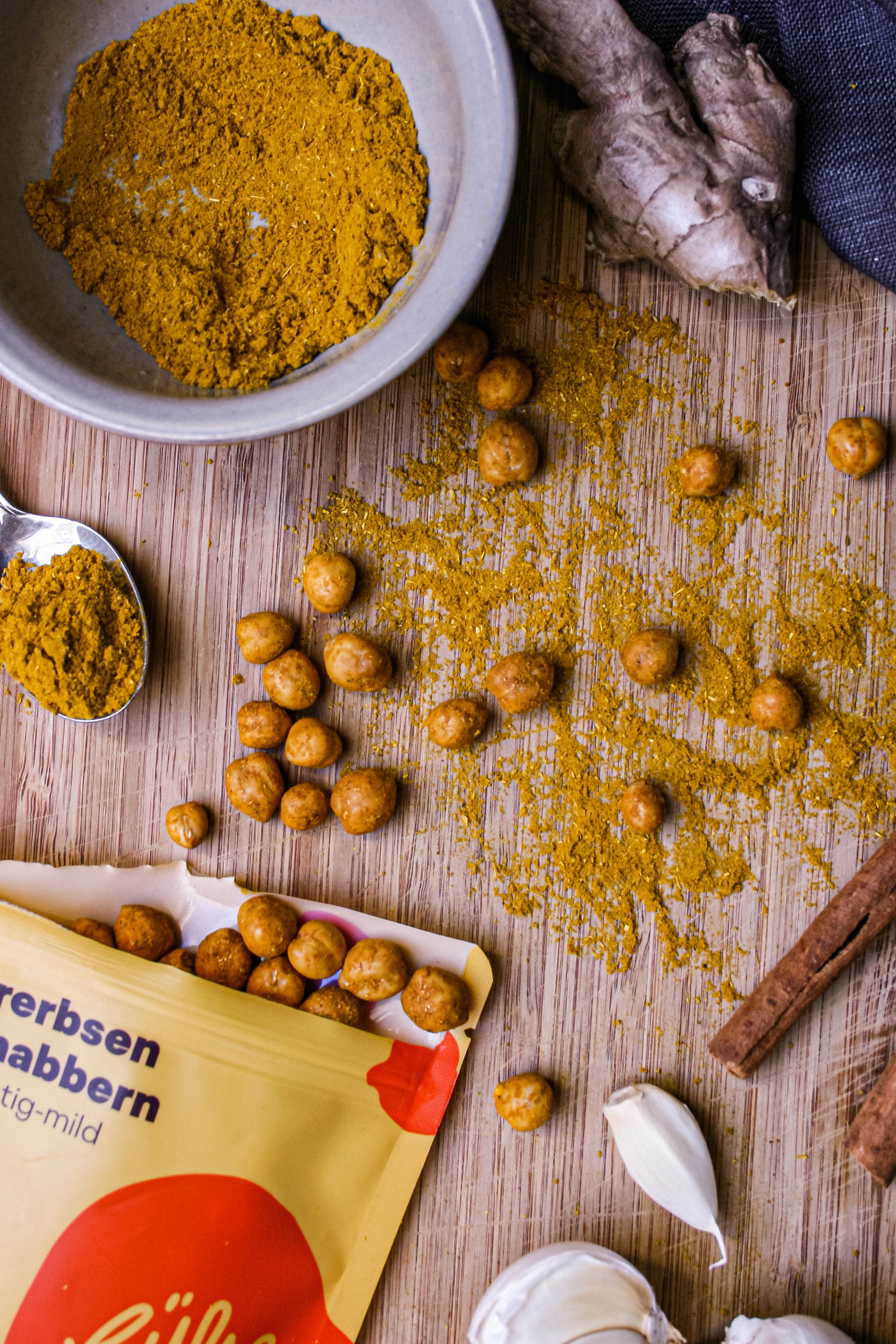 Hülsenreich Bio Geröstete Kichererbsen Zum Knabbern – Curry, Fruchtig-mild 4 Hülsenreich Bio Geröstete Kichererbsen Zum Knabbern – Curry, Fruchtig-mild – Bild 2